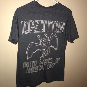 Led Zeppelin band t-shirt